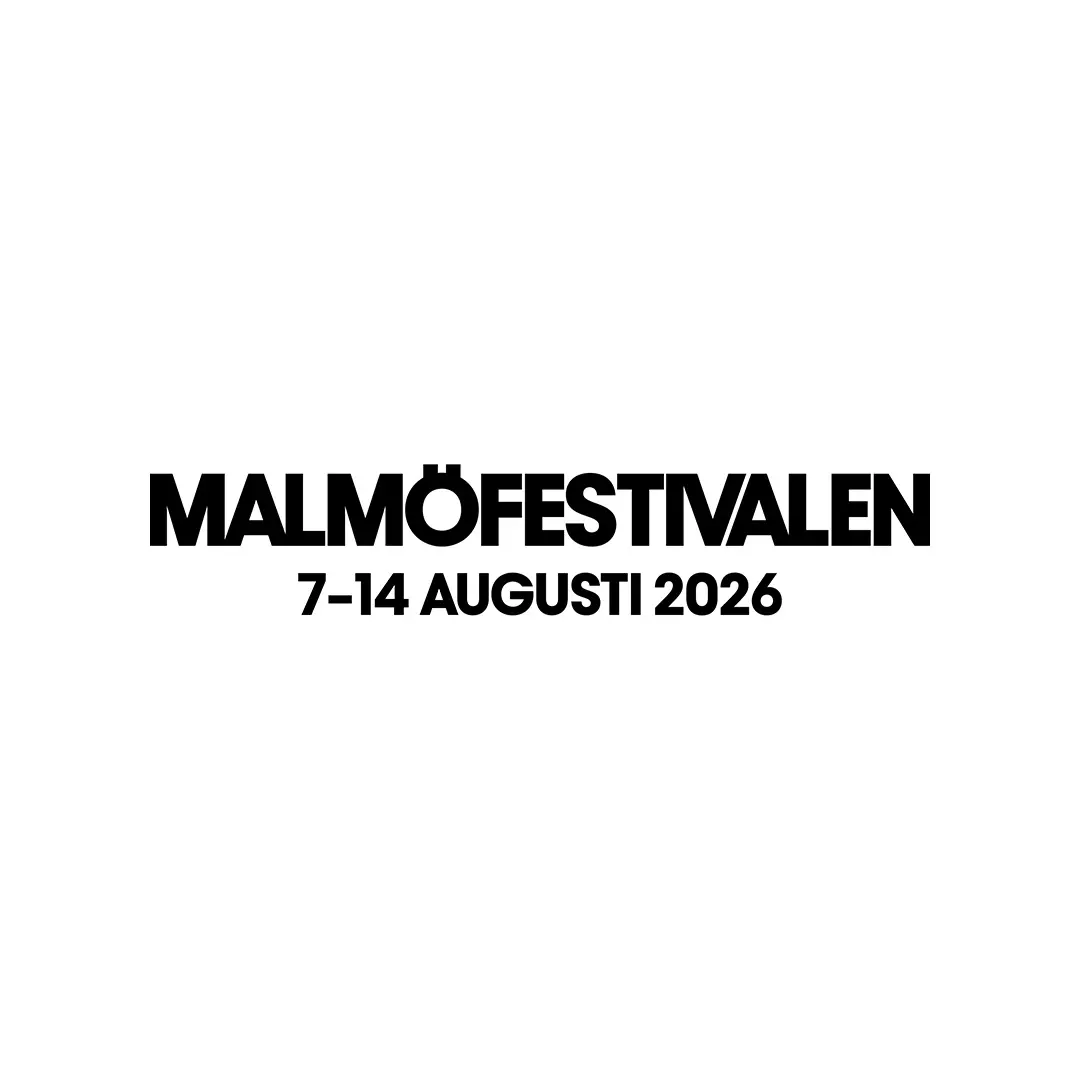 Märke för Malmöfestivalen 2026 med texten "Malmöfestivalen 7-14 augusti 2026"