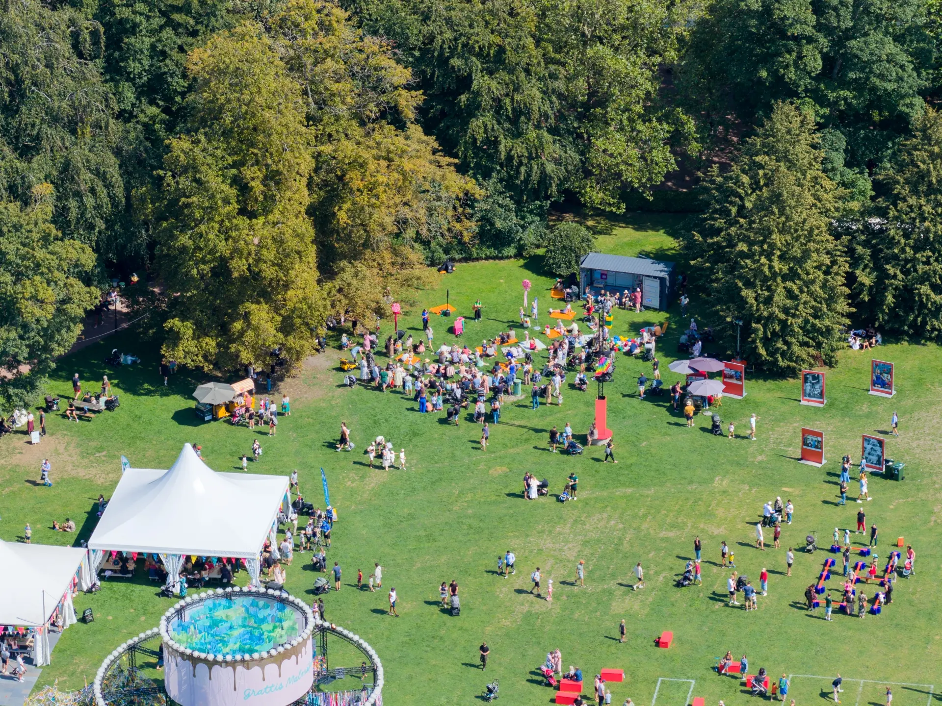Flygfoto över området Barnlandet på Malmöfestivalen.